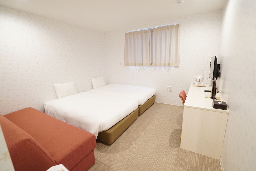 CVS BAY HOTEL 新館 千葉