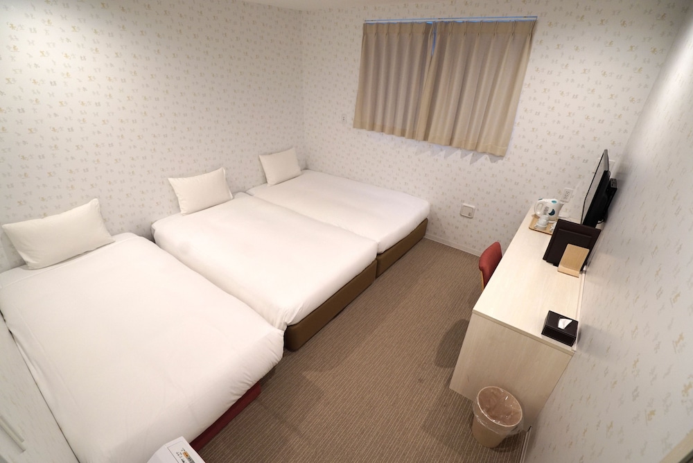 CVS BAY HOTEL 新館 千葉