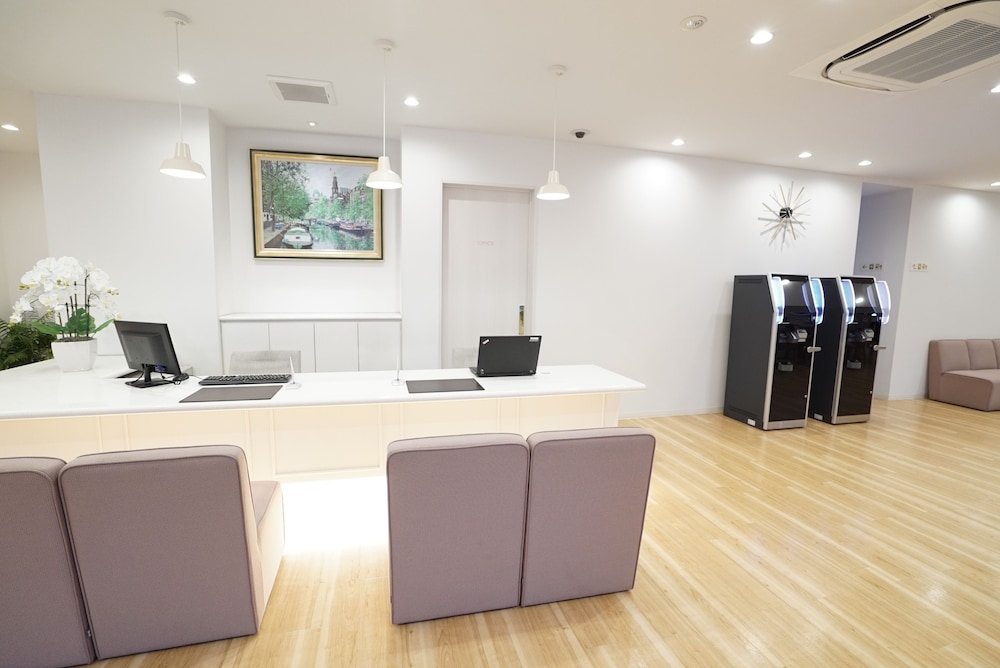CVS BAY HOTEL 新館 千葉
