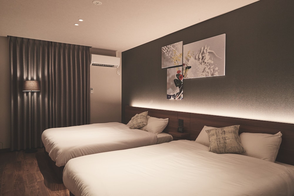 RELA HIGASHIMATSUDO 千葉