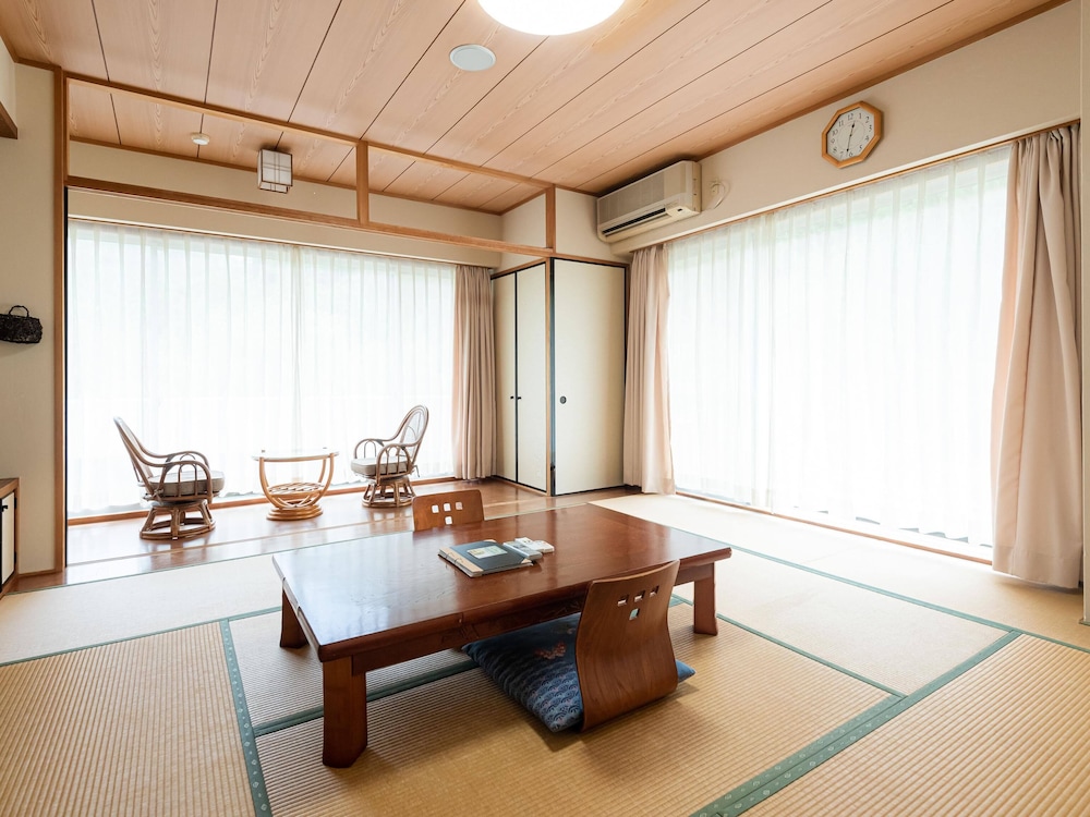 山荘 琴の滝荘 千葉