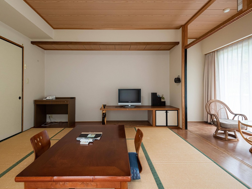 山荘 琴の滝荘 千葉