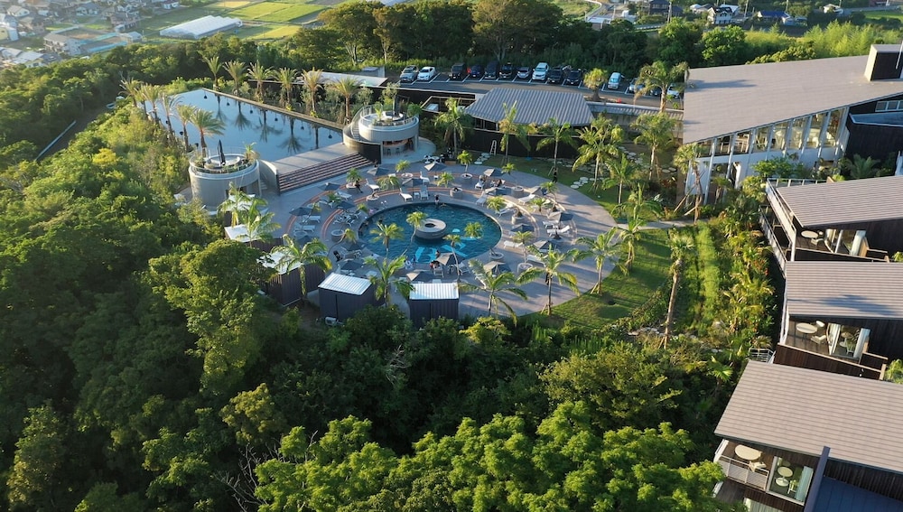 BOTANICAL POOL CLUB 千葉