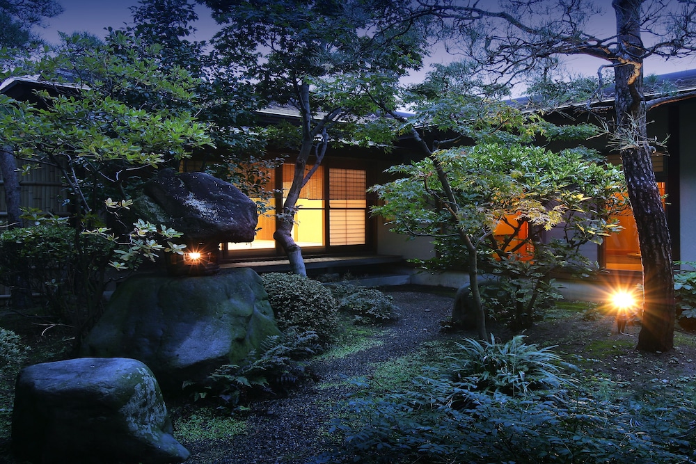 松伯亭 あづま荘 天童
