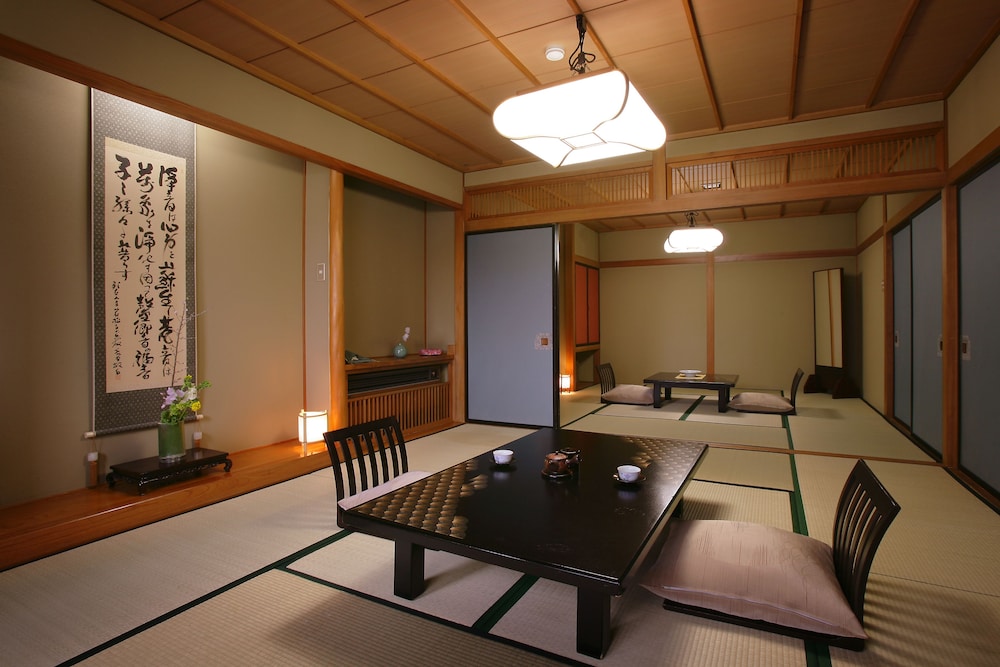 松伯亭 あづま荘 天童