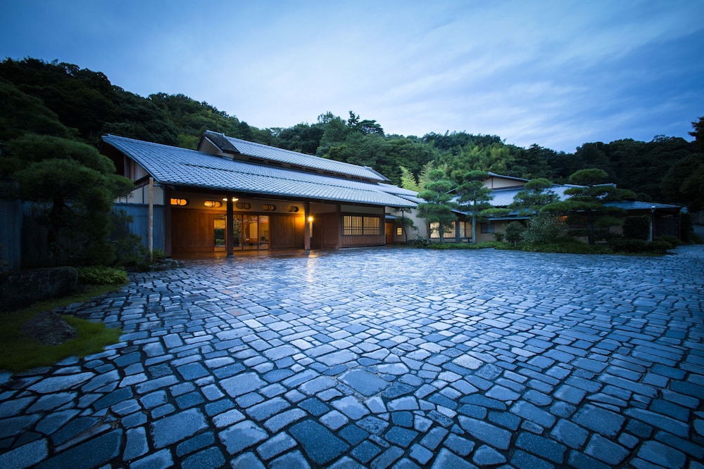 三養荘 清水