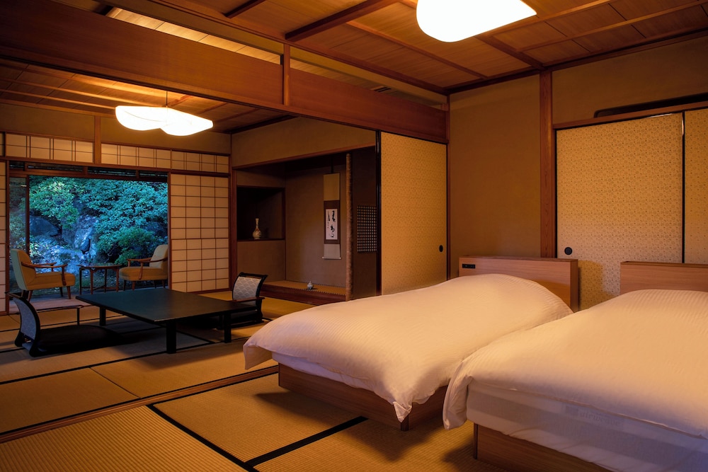 三養荘 清水