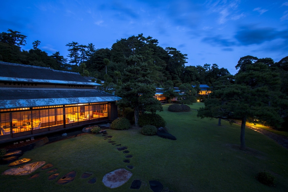 三養荘 清水