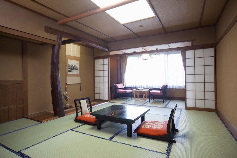 たつた旅館 清水