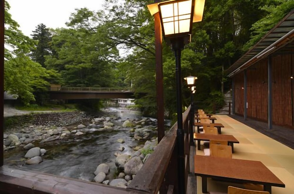 たつた旅館 清水