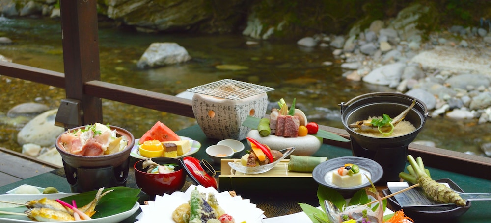 たつた旅館 清水