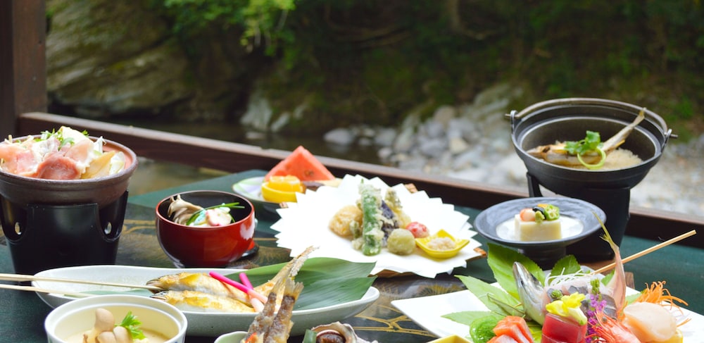 たつた旅館 清水