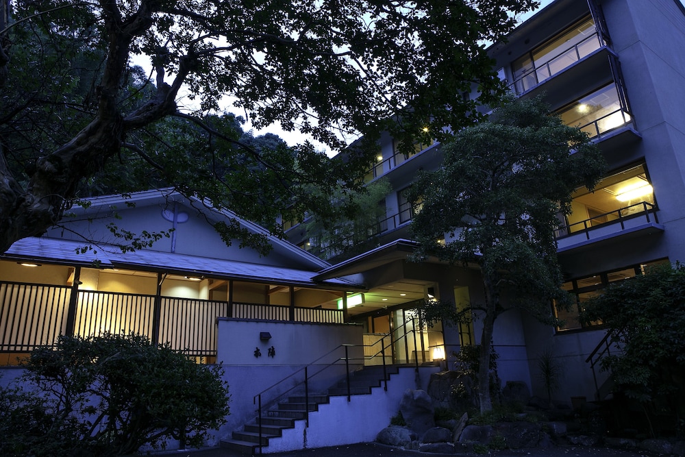 頼朝の湯 本陣 清水