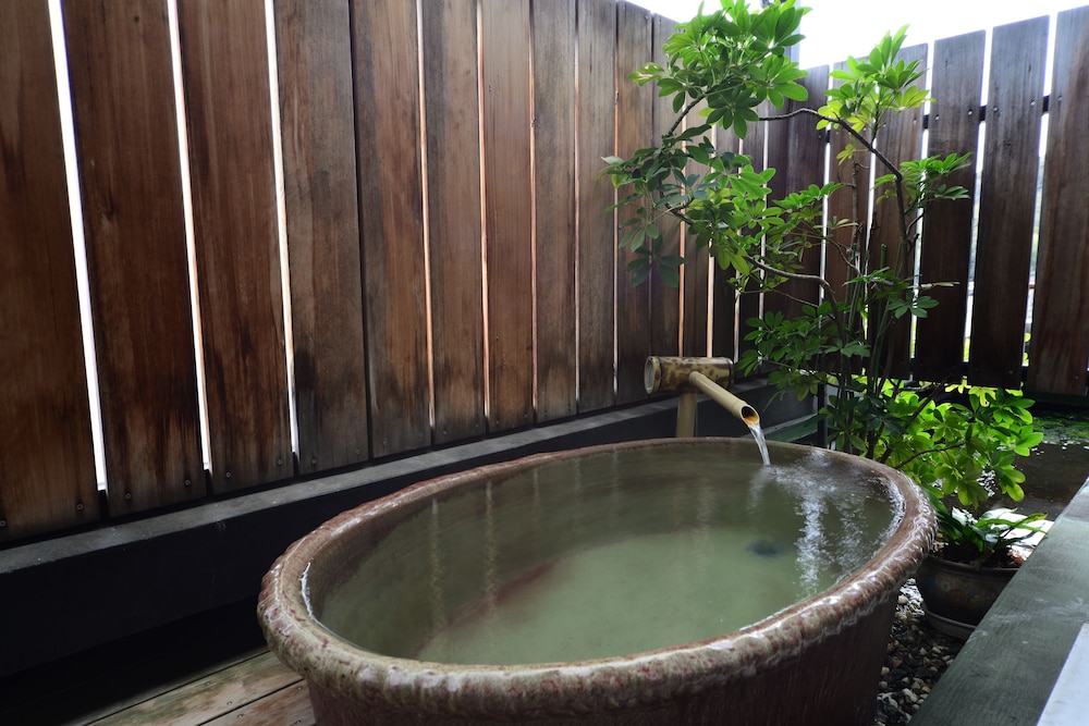 楽山やすだ 清水