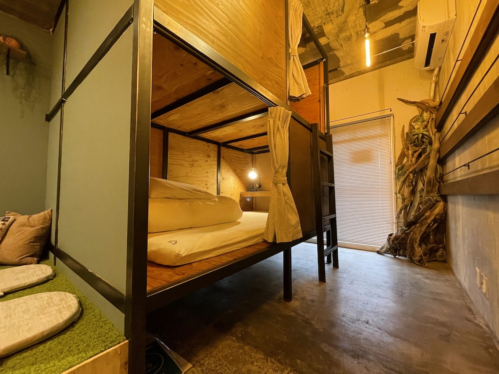 365BASE OUTDOOR HOSTEL 浜松