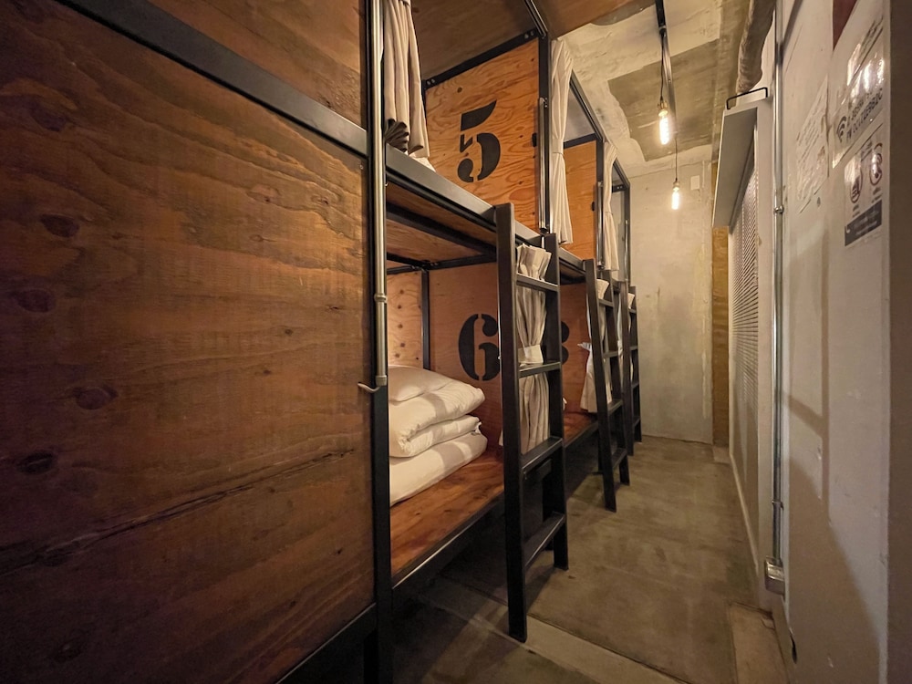 365BASE OUTDOOR HOSTEL 浜松
