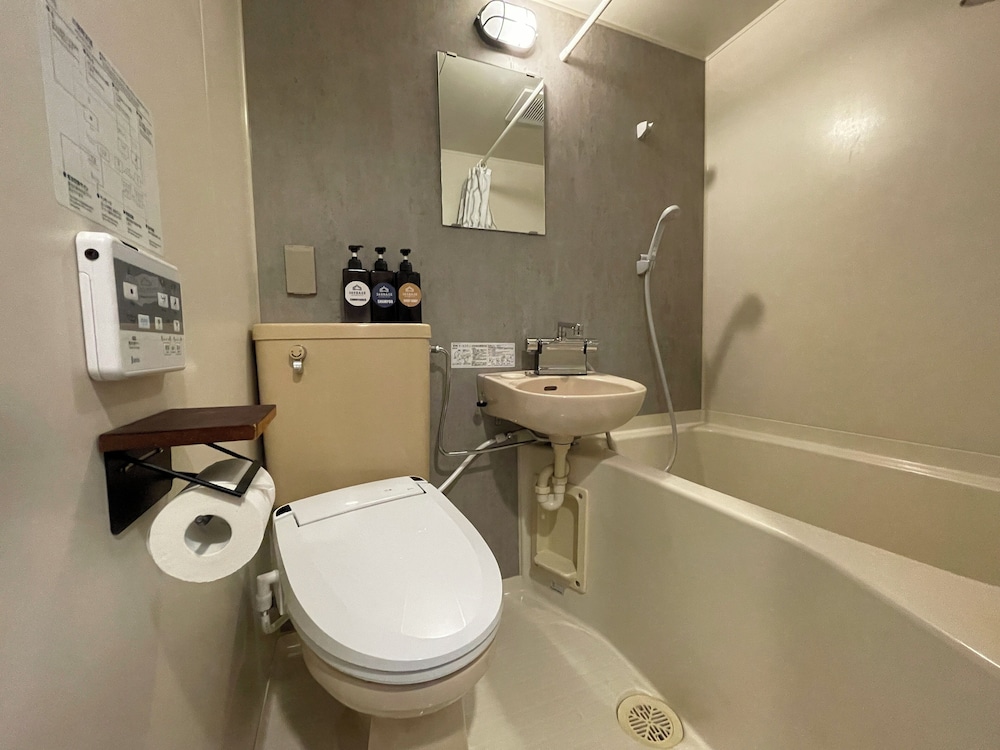 365BASE OUTDOOR HOSTEL 浜松