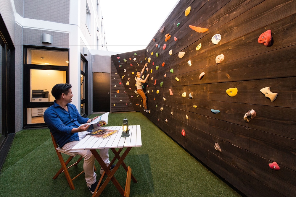 365BASE OUTDOOR HOSTEL 浜松