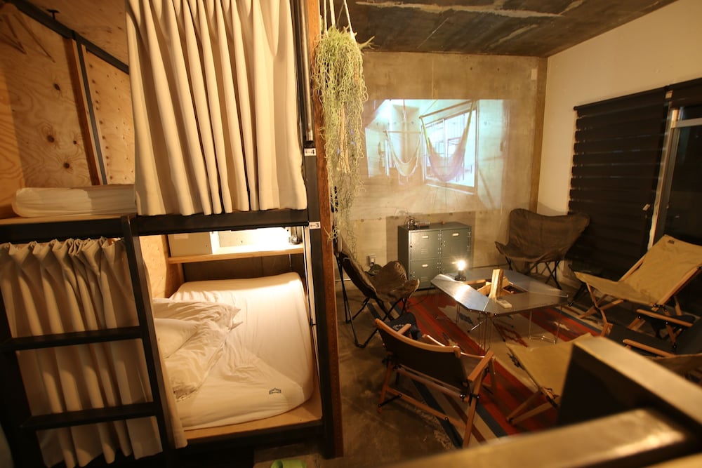 365BASE OUTDOOR HOSTEL 浜松