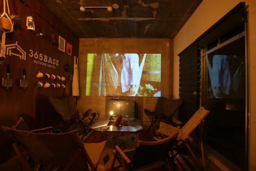 365BASE OUTDOOR HOSTEL 浜松