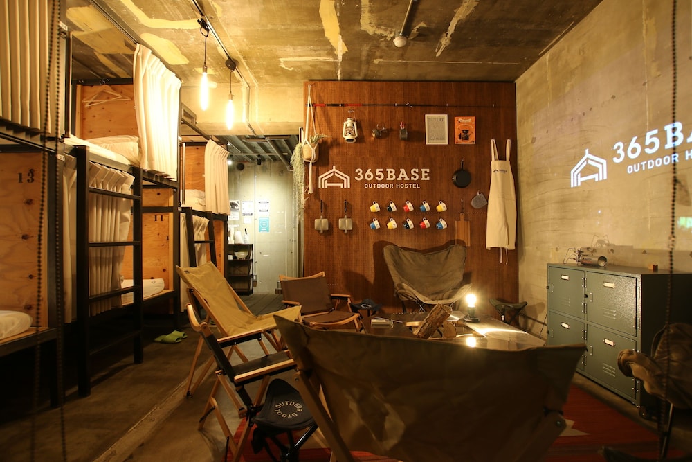 365BASE OUTDOOR HOSTEL 浜松