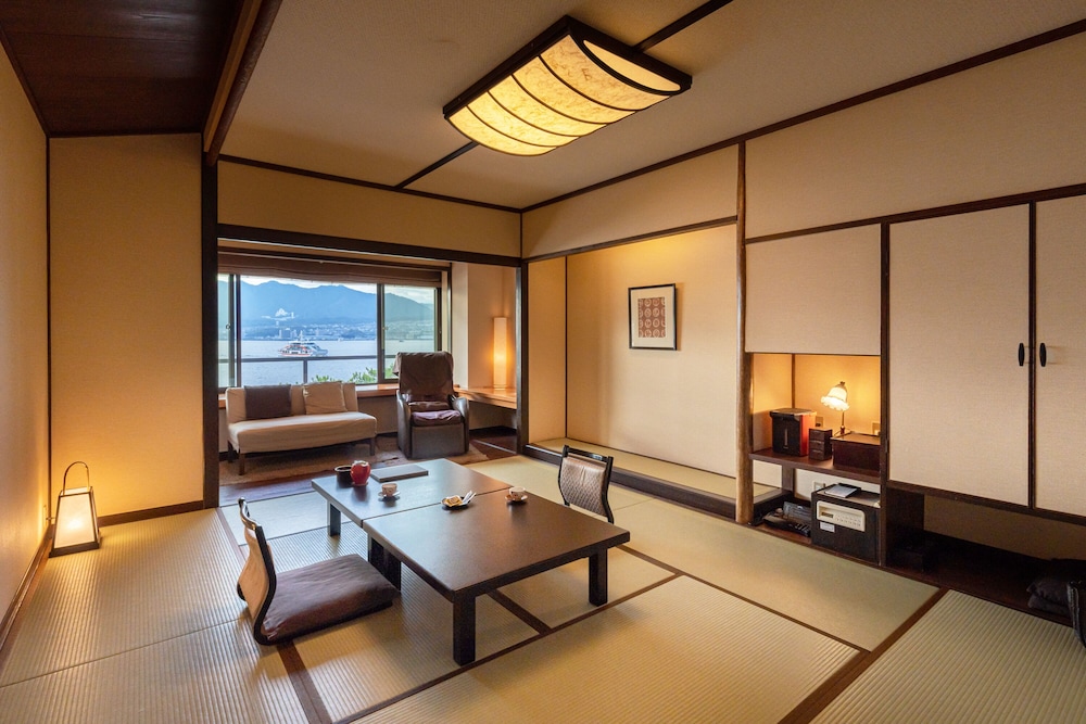 宮島錦水館 宮島