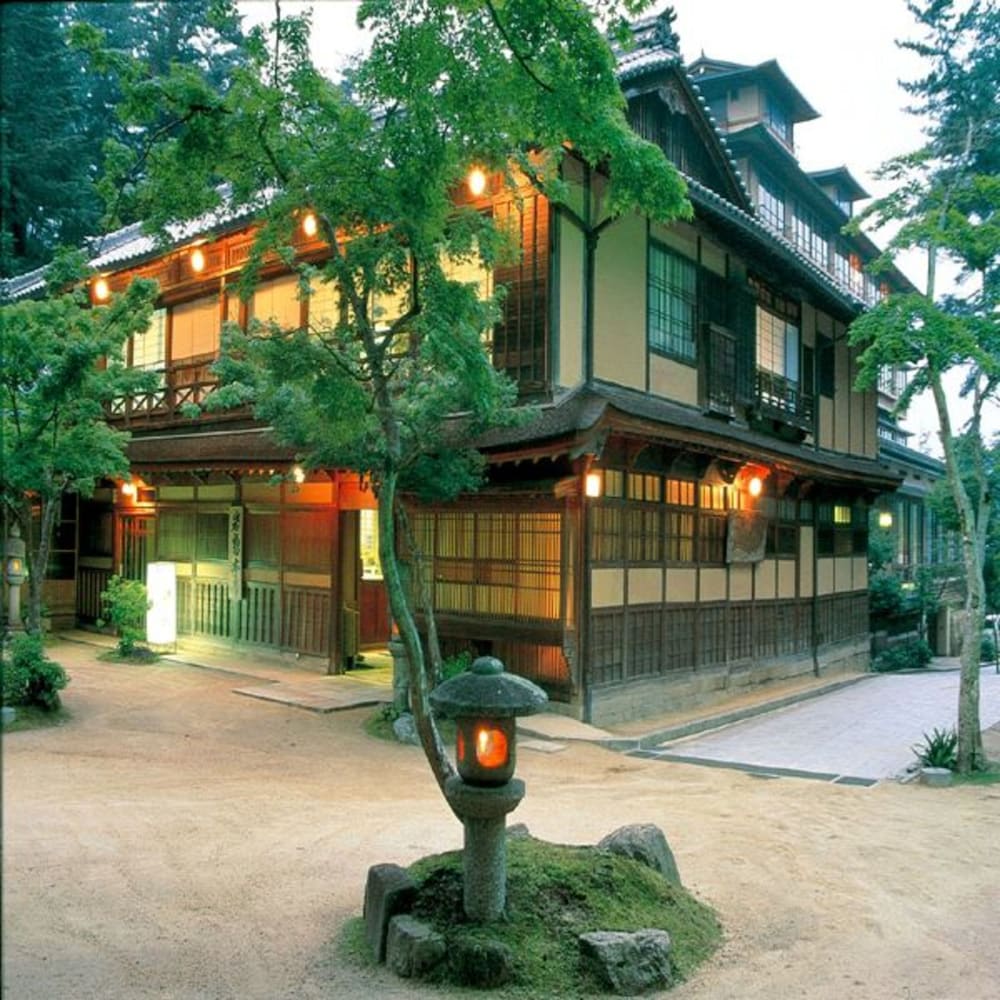岩惣 宮島
