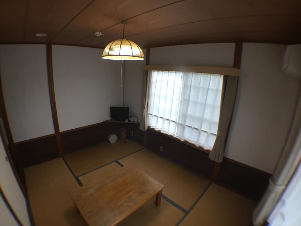 PENSION UNBALANCE 宮島