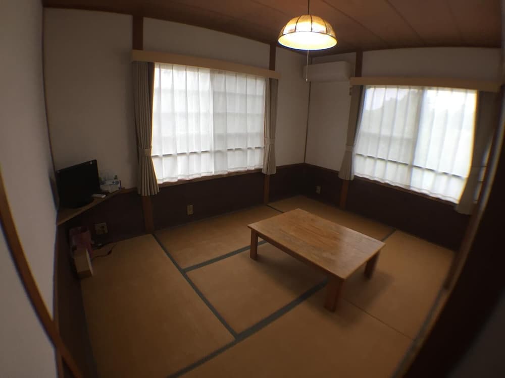 PENSION UNBALANCE 宮島