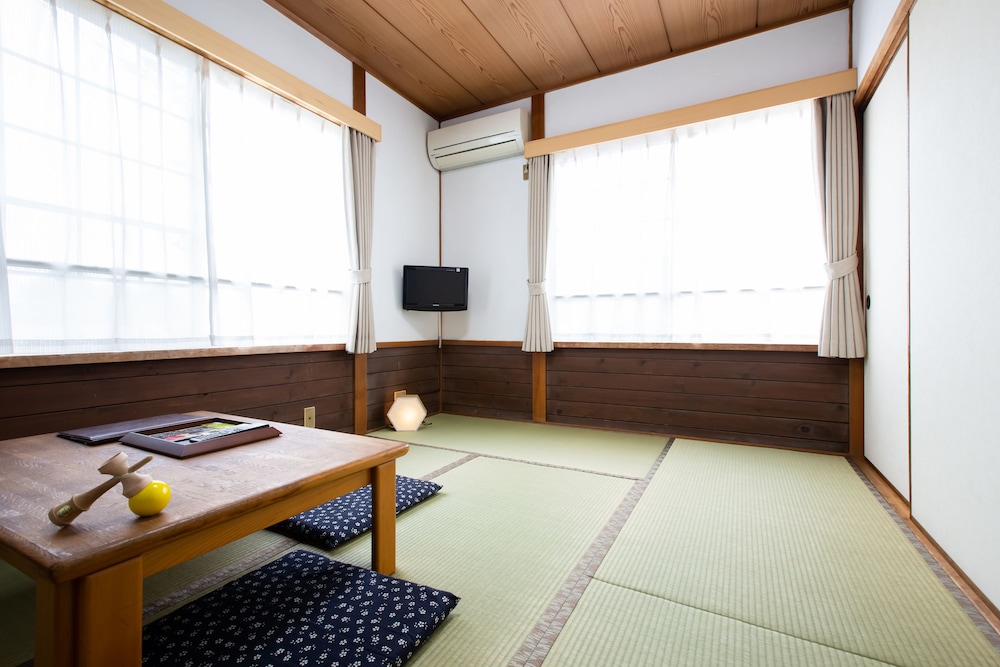 PENSION UNBALANCE 宮島