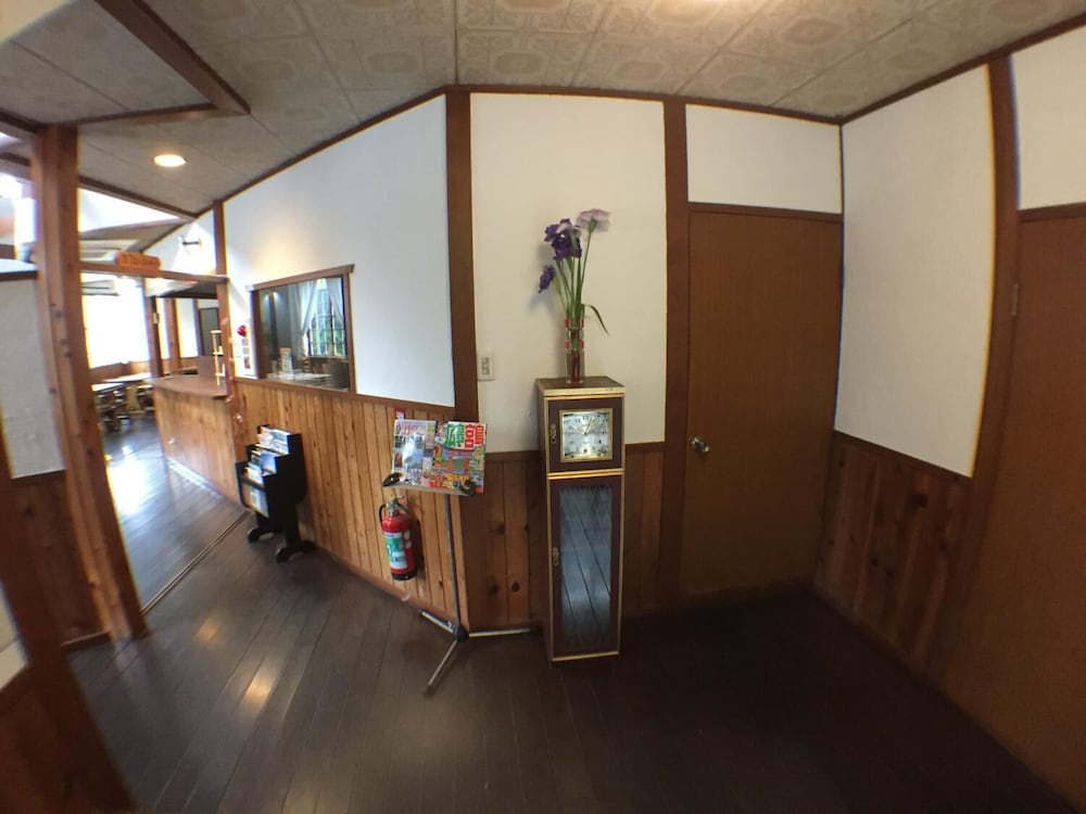 PENSION UNBALANCE 宮島