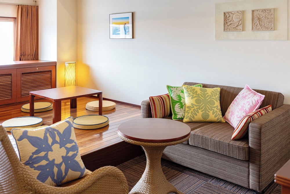 スパリゾートハワイアンズ モノリスタワー 福島