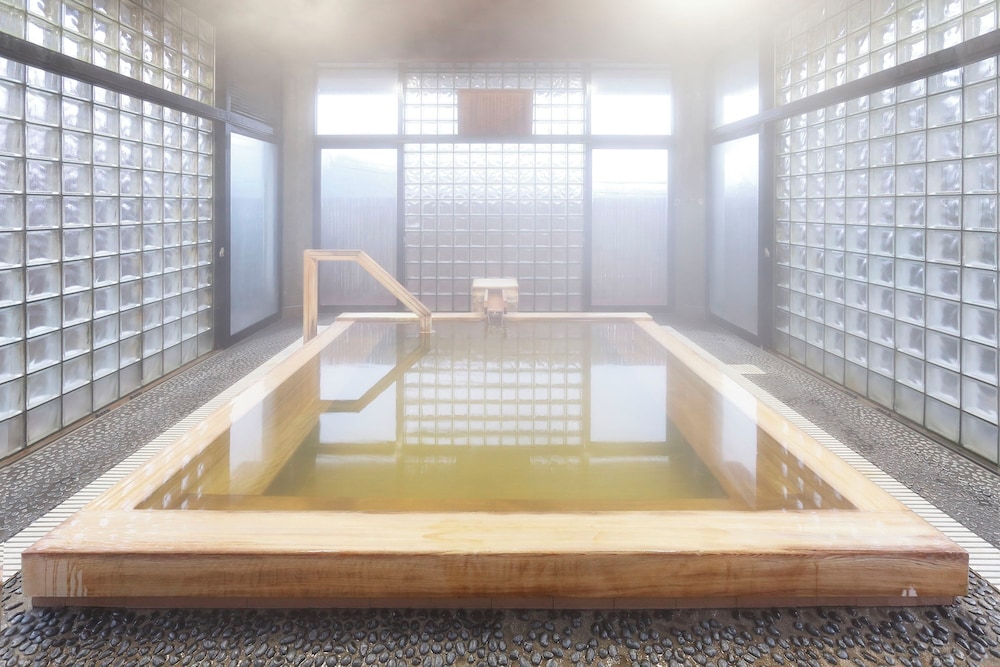 スパリゾートハワイアンズ モノリスタワー 福島