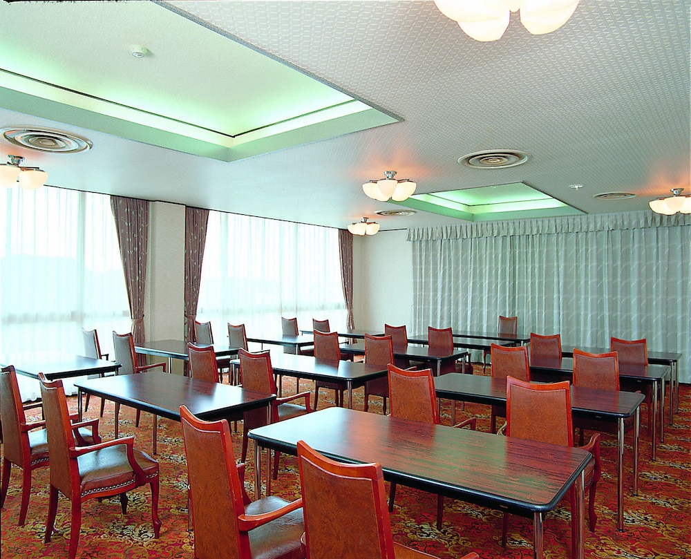 スパリゾートハワイアンズ モノリスタワー 福島