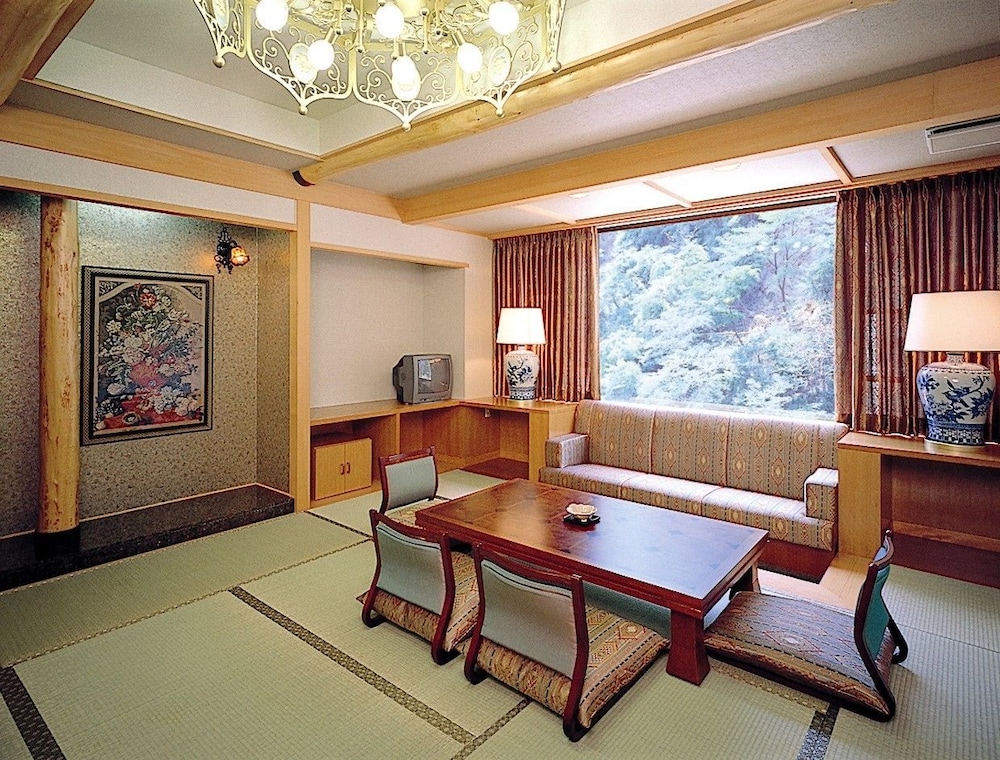 穴原温泉渓苑花の瀬 福島