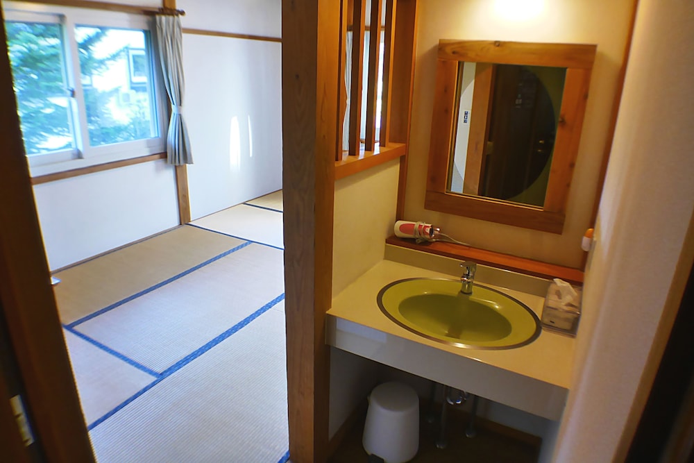 BANDAI LAKESIDE GUESTHOUSE 福島