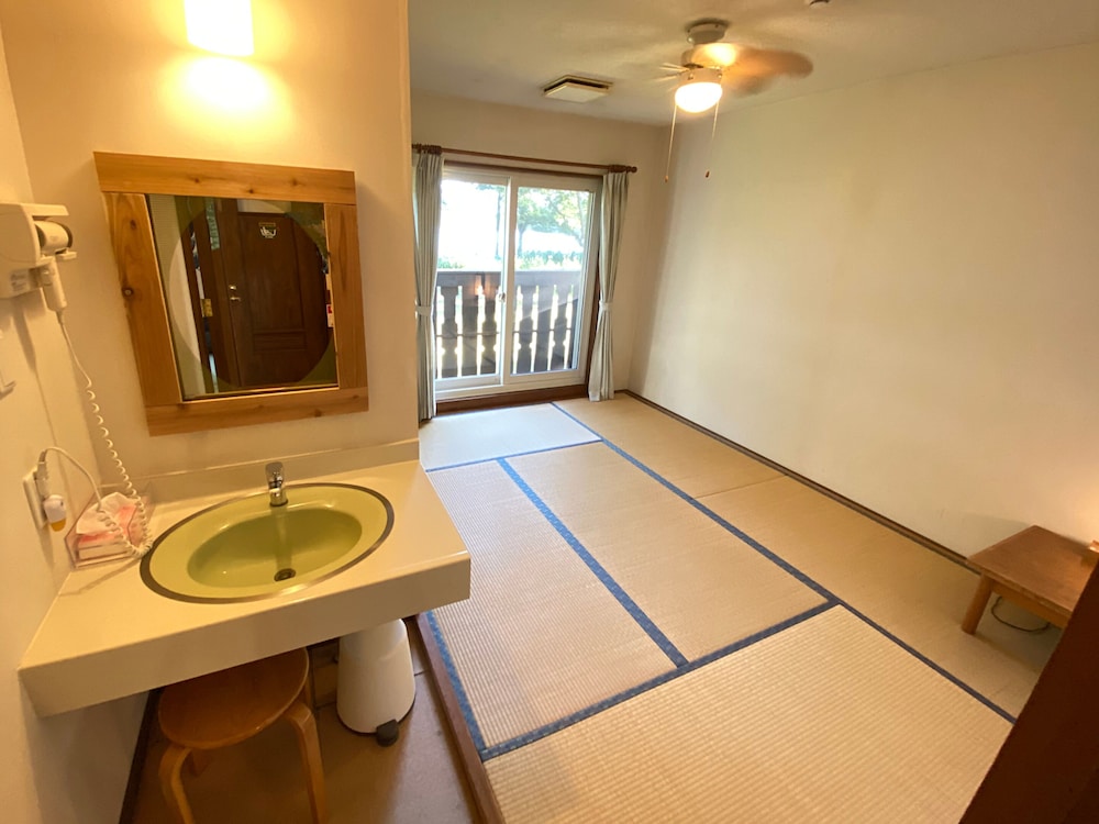BANDAI LAKESIDE GUESTHOUSE 福島