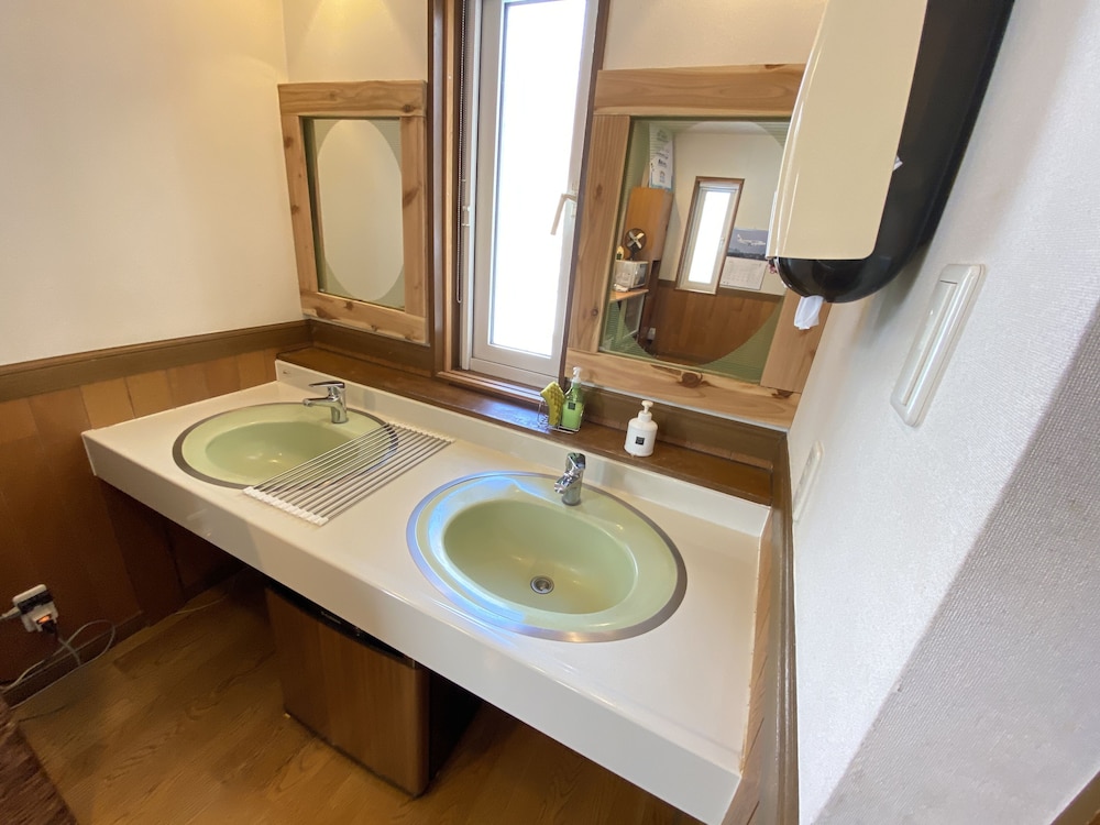 BANDAI LAKESIDE GUESTHOUSE 福島