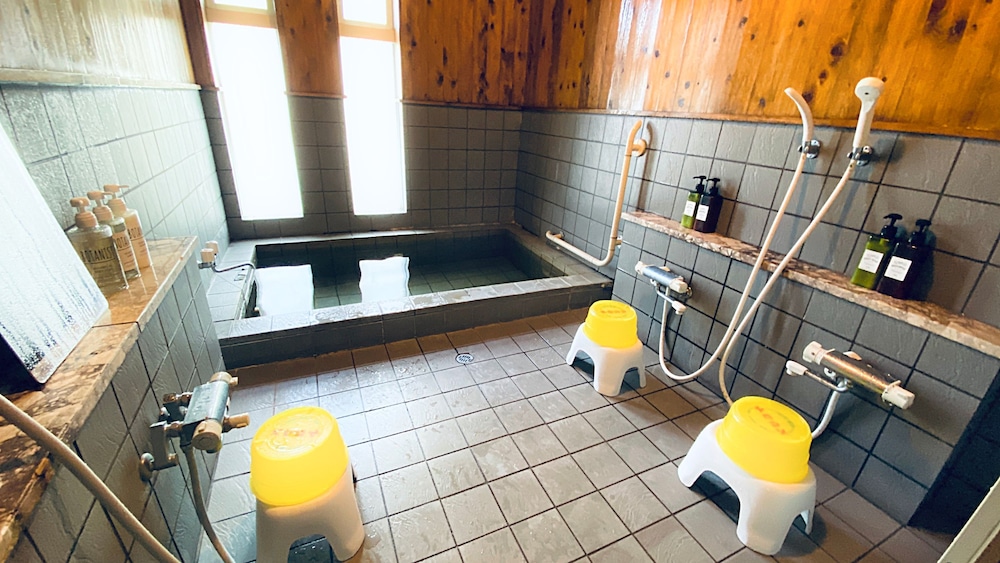 BANDAI LAKESIDE GUESTHOUSE 福島