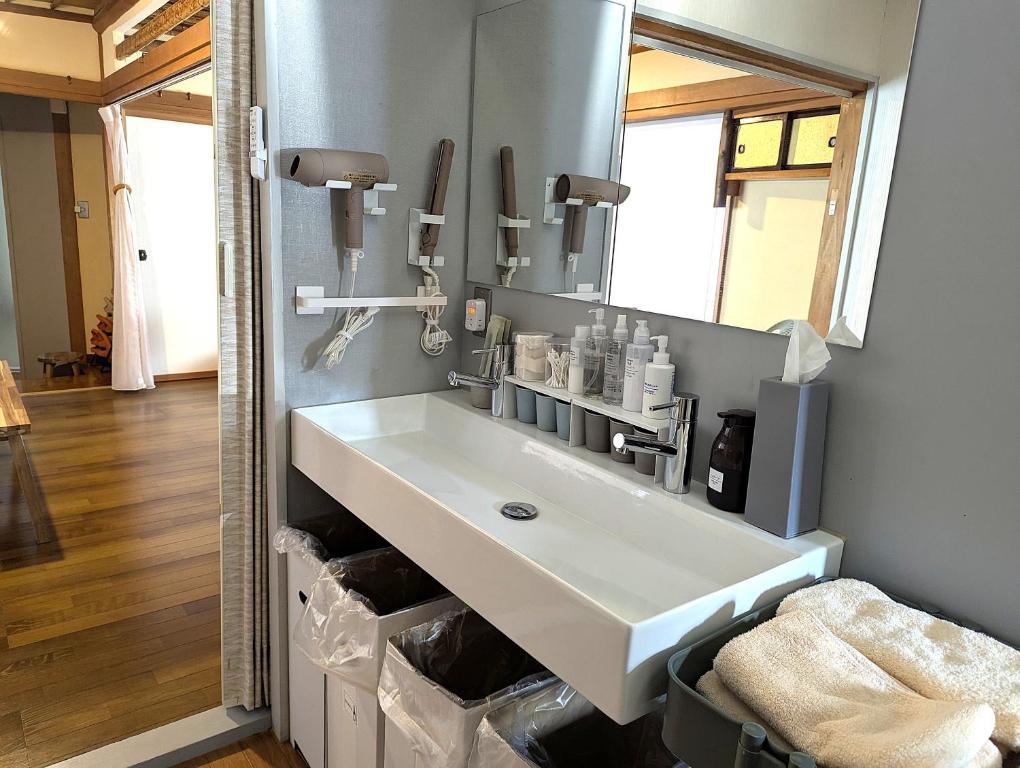 エルアマリージョ セルフチェックインホステル 福島