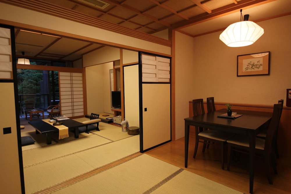 奥の院 ほてる とく川 日光