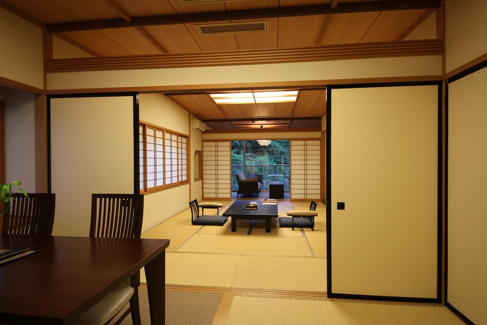 奥の院 ほてる とく川 日光