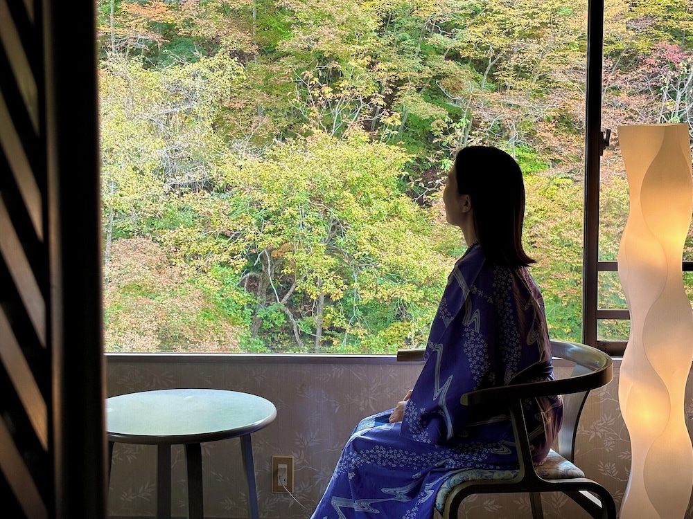 彩り湯かしき 花と華 日光