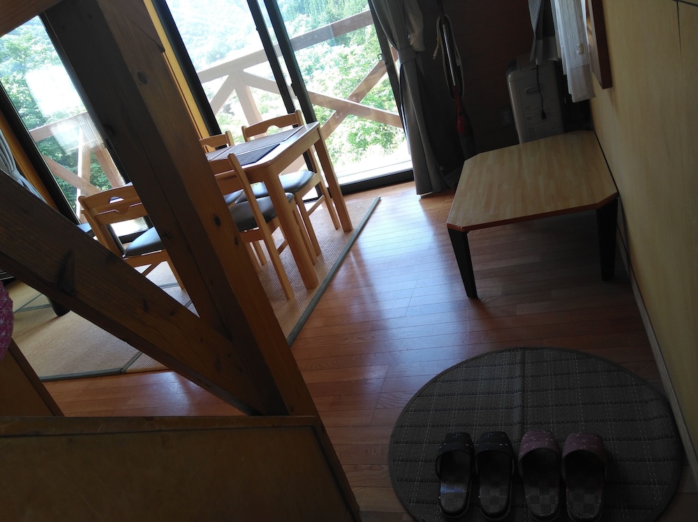みよりふるさと体験村 (中三依温泉男鹿の湯) 日光