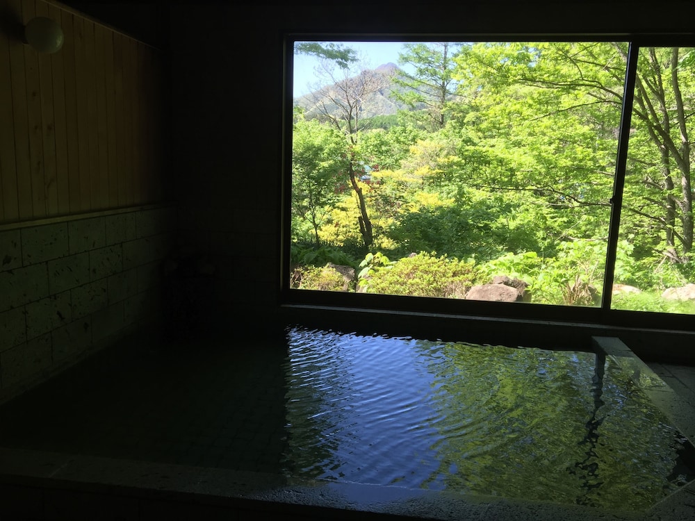 みよりふるさと体験村 (中三依温泉男鹿の湯) 日光