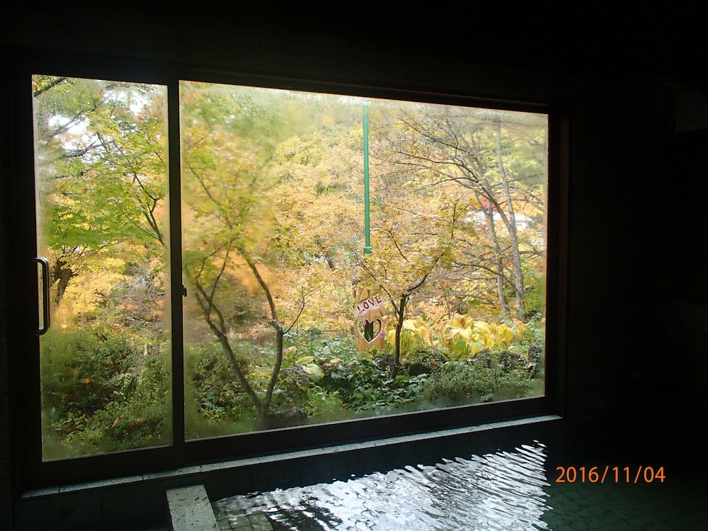 みよりふるさと体験村 (中三依温泉男鹿の湯) 日光