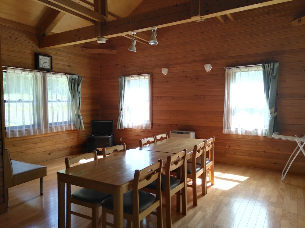 みよりふるさと体験村 (中三依温泉男鹿の湯) 日光