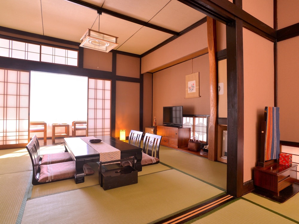 上屋敷 平の高房 日光