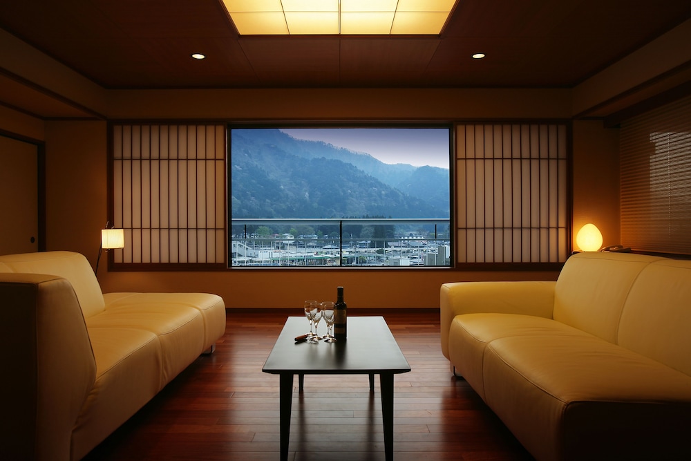 鬼怒川温泉 日光きぬ川ホテル三日月 日光