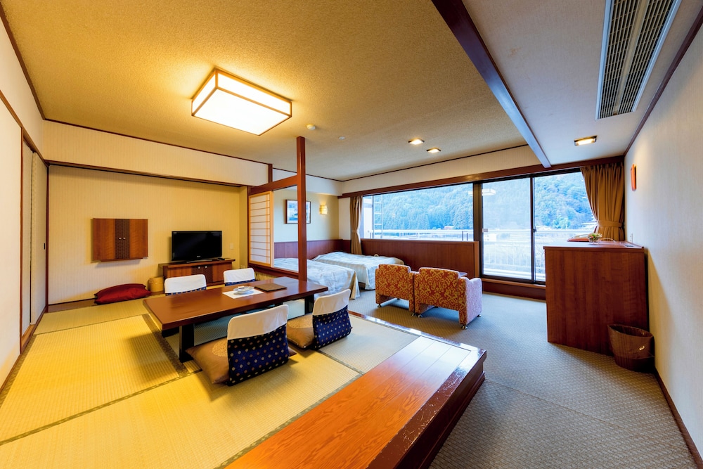 鬼怒川温泉 日光きぬ川ホテル三日月 日光